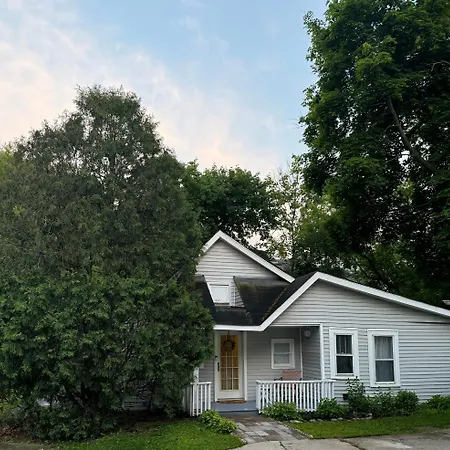 Entire House Close To Ravinia Festival